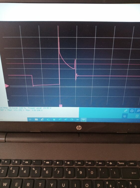 primario bobina con candela ko.jpg